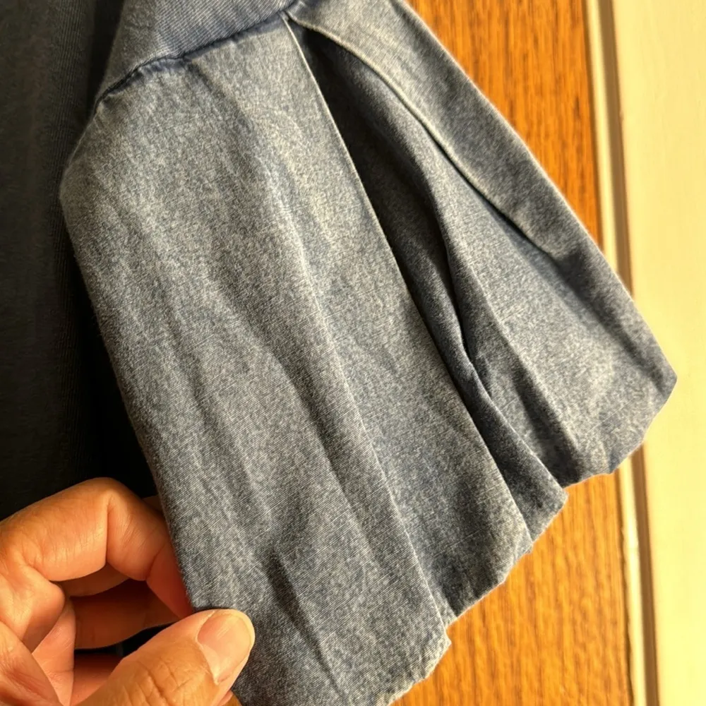 Frye Blue Flowy Bell Sleeves Blue Blouse Size Large EUC #1059-OAK - Image 6