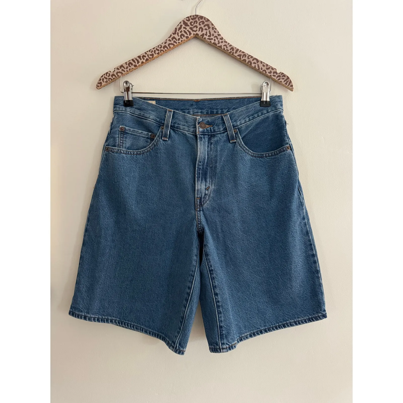 LEVI'S Baggy Dad Jorts in Foolish Love Dark Wash Size 27 - Image 3