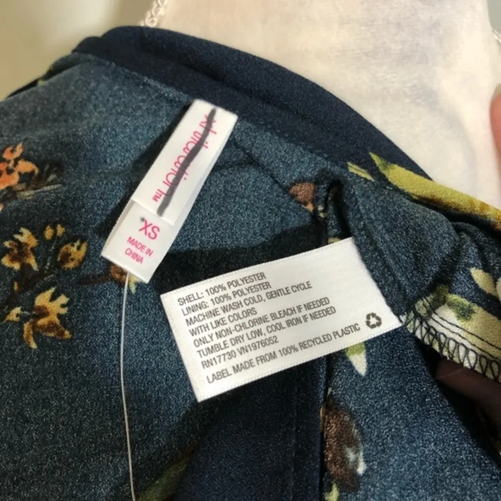 NWOT Navy Blue Floral Smocked Long Sleeve Dress - Image 5