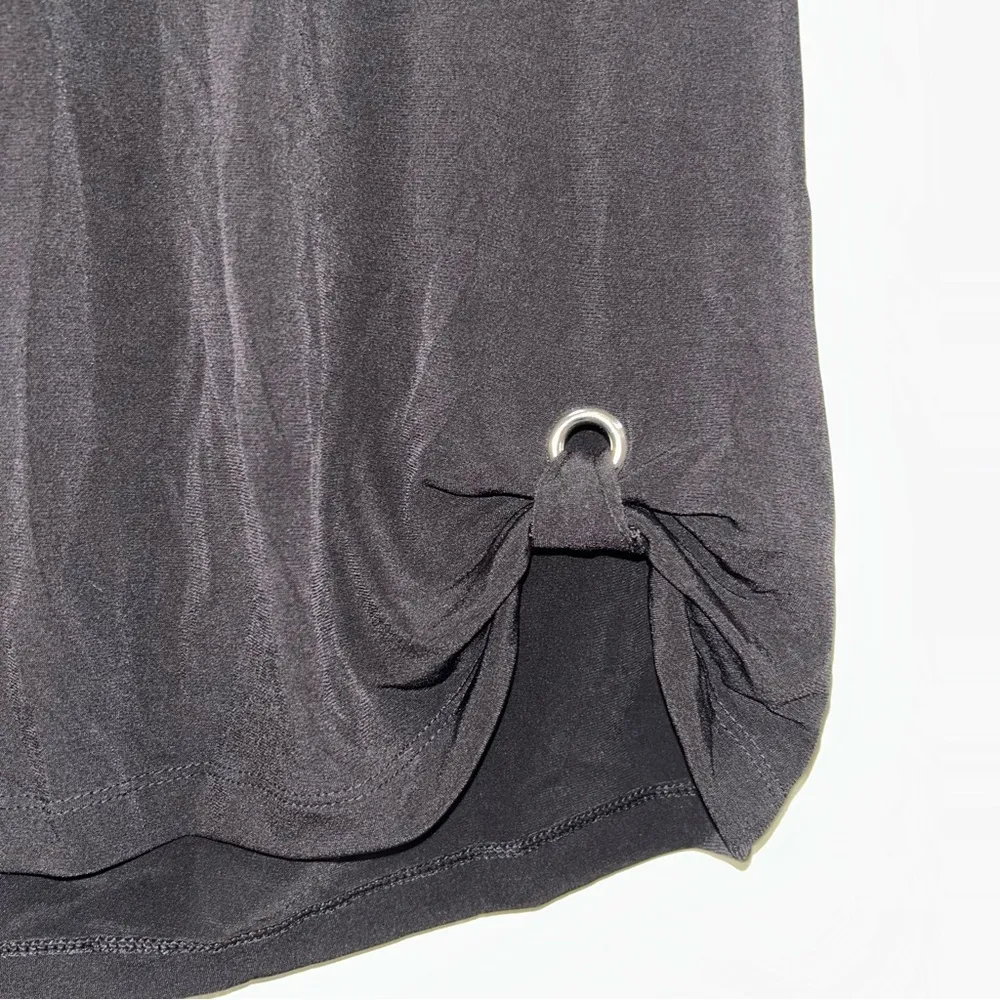 Black Short Sleeve Top - Image 3