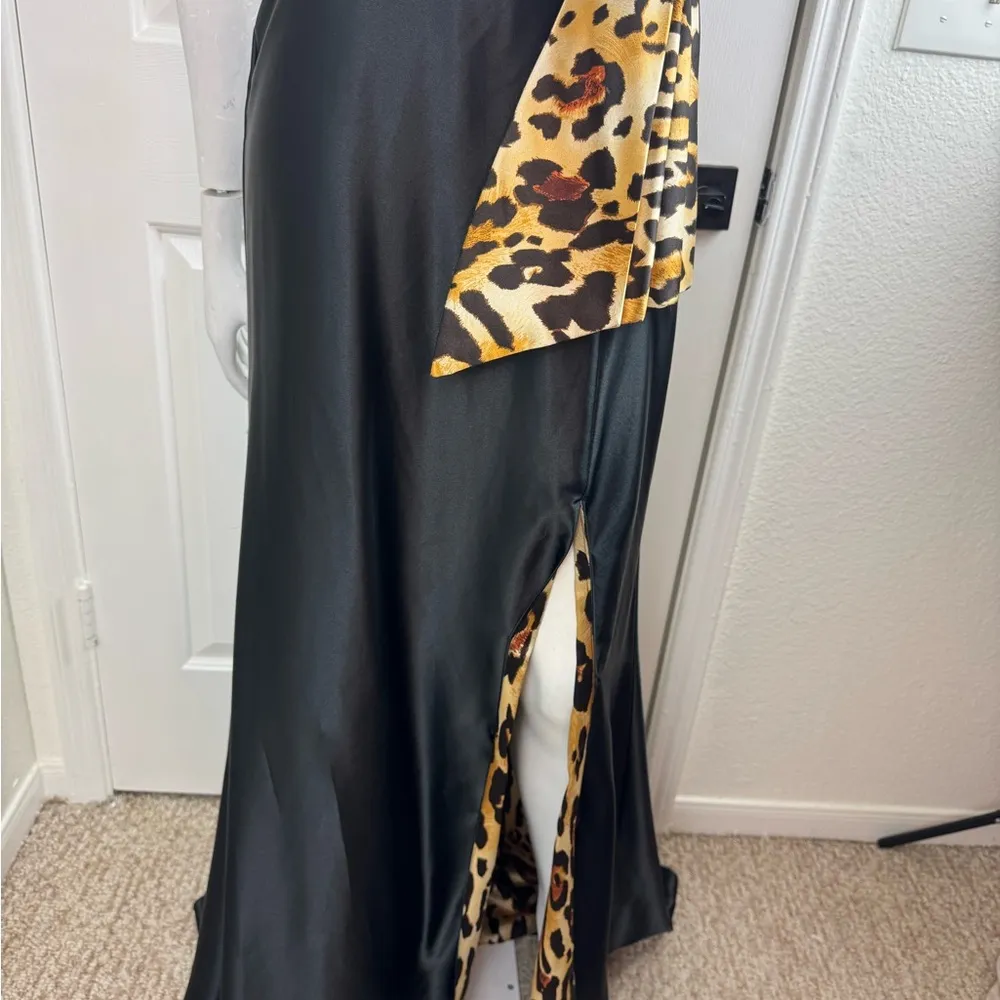Cinderella Elegant Black and Leopard Print Gown SIZE - Image 7