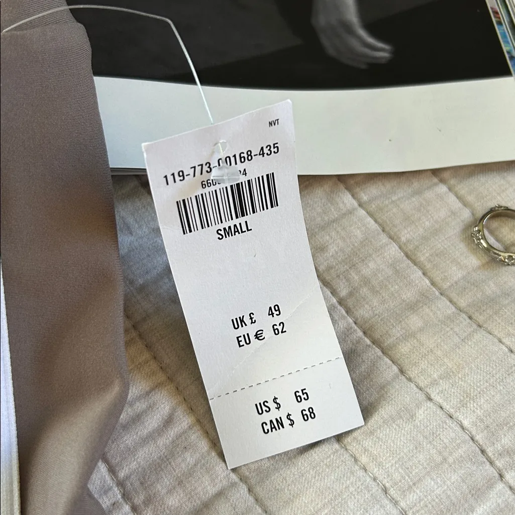 NWT YPB Abercrombie SculptLuxe Tan/white athletic workout Leggings small - Image 3