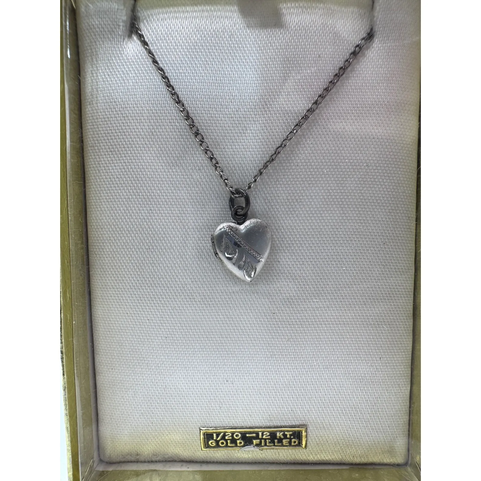 Vintage Heart Locket Necklace 1/20 12K Gold Filled Floral Engraved 9" Silver - Image 6