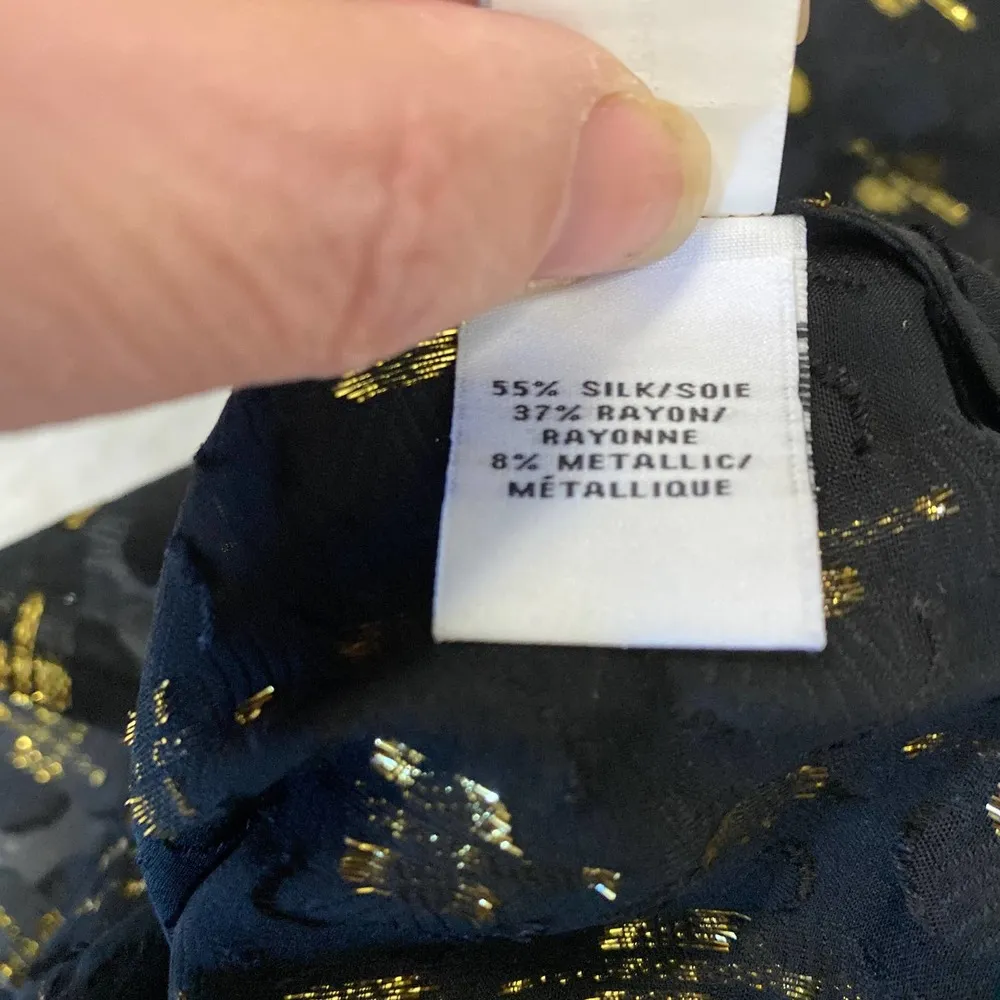 DVF Diane Von Furstenberg Freddie Top 0 Black Gold Silk Long Sleeve V-Neck Print - Image 6