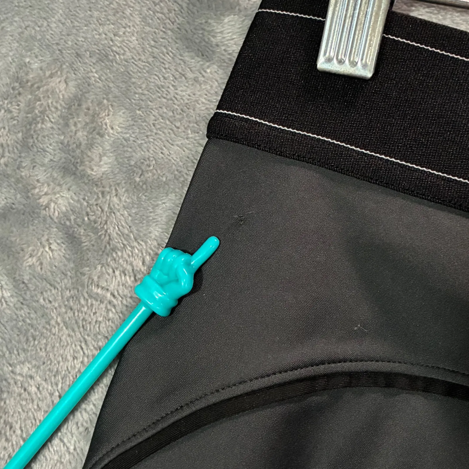 EUC Alo Yoga Airlift High-Waist Suit Up Legging Anthracite Athletic Women's L - Image 9