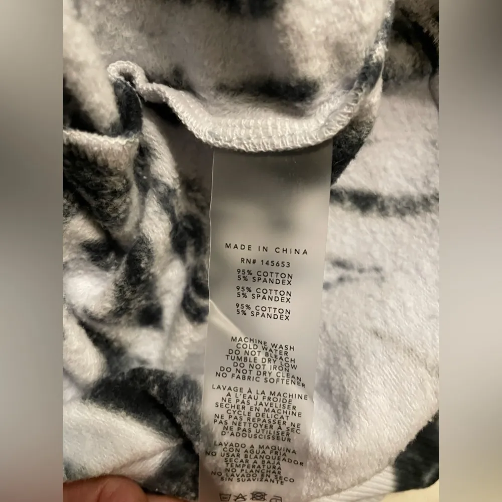 NWT Lacausa Anthropology Tie Dyed Crewneck Sweatshirt Black & Grey Size M - Image 5