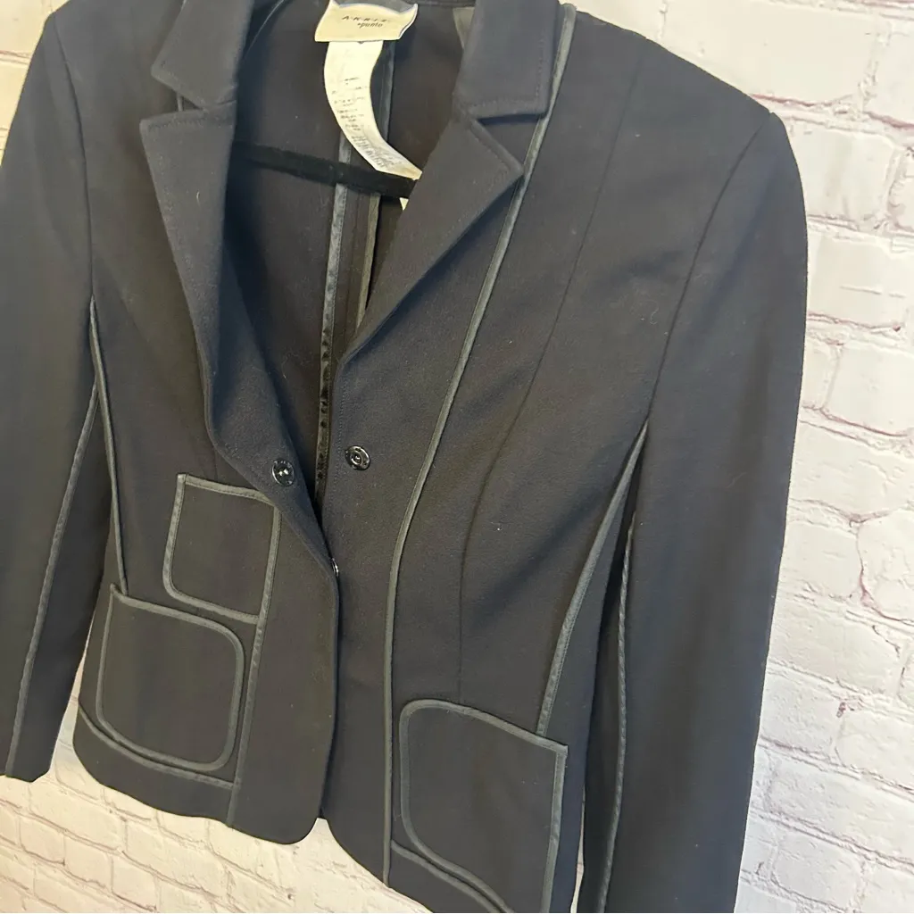 AKRIS Punto tailored black blazer jacket structured fitted capsule size US 6 - Image 2