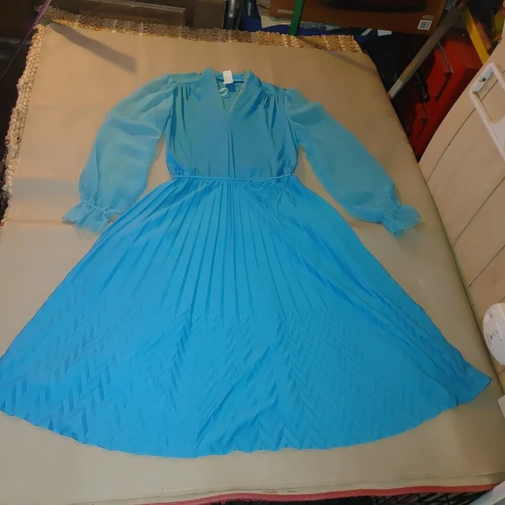Women's Blue Midi 60 Sheer Polyester Long Sleeve Zig Zag V Neck Dress Vintage Size M - Image 5