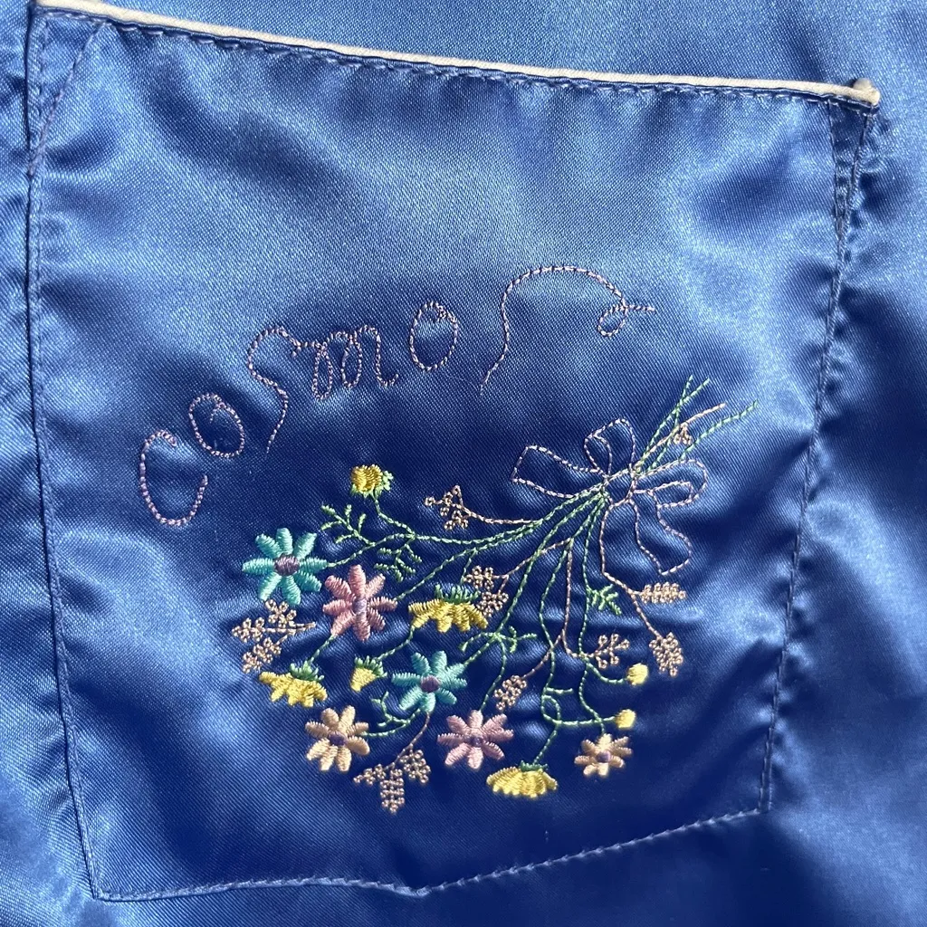 Vintage Satin Cosmo Pajama Shirt Blue Floral Embroidered Lounge Blouse M Pj’s Size M - Image 4