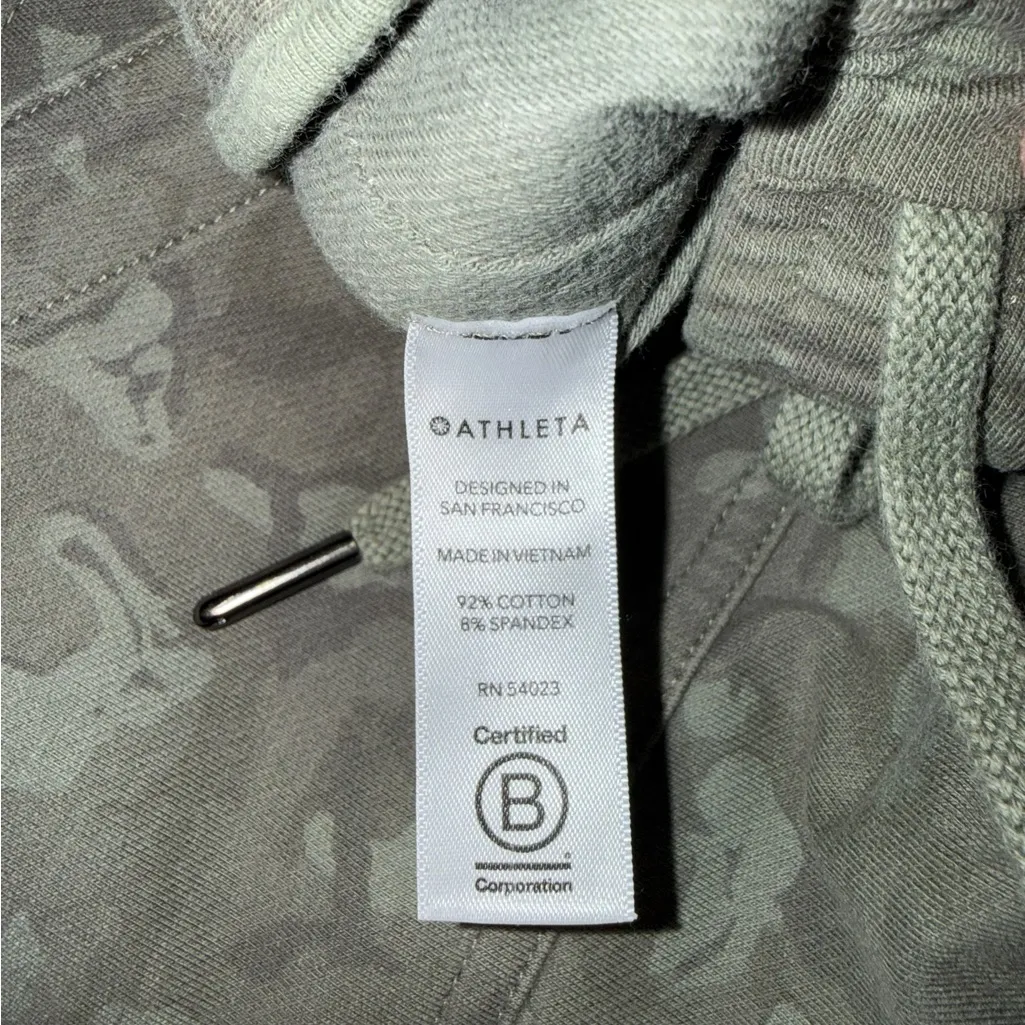 Athleta Farallon Camo Pant - Size 4 - Image 7