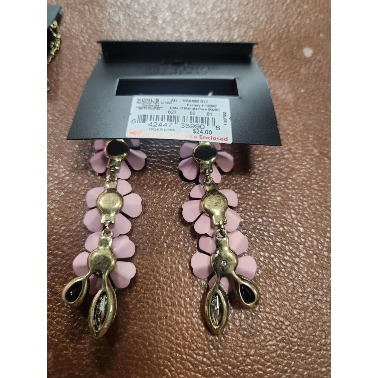 Simply Vera Wang 3D Pink Triple Floral Statement Necklace & Earrings Set - Image 4