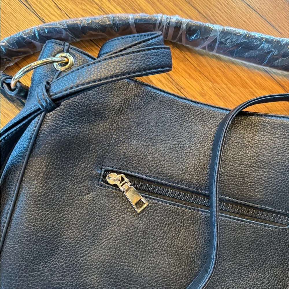 Unbranded Black Faux Leather Crossbody Bag Handbag With Tassel NWT - Image 4