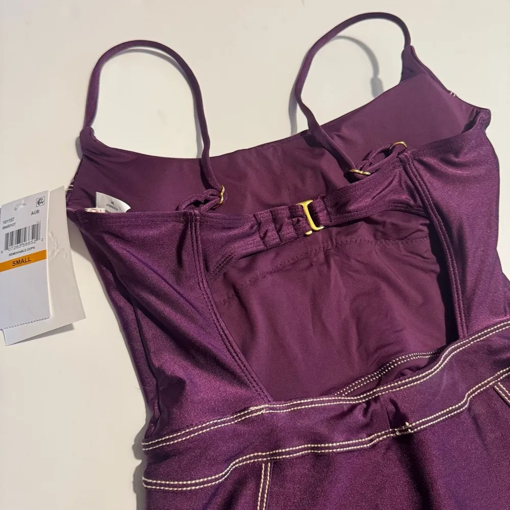 BECCA Women's Standard Color Sheen One Piece Metallic Purple Aubergine corset - Image 9