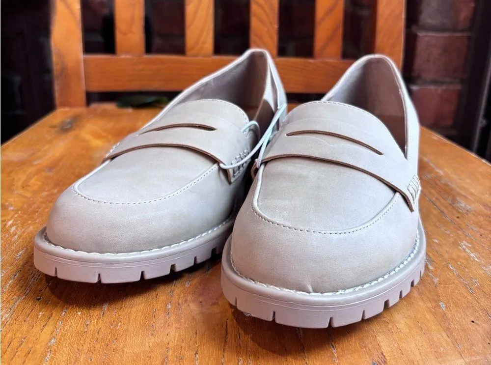 Dolce Vita womens Crisp chunky lug sole loafers academia preppy office dune 8 Tan - Image 2