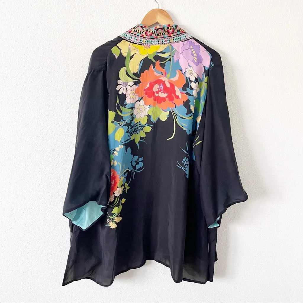 Johnny Was Fuska Kimono Reversible Embroidered Collar Trim in Multicolor - Image 7