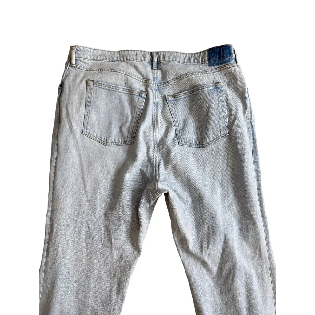 ABERCROMBIE & FITCH Curve Love Light Wash Distressed High Rise 90s Relaxed Jeans - Image 2