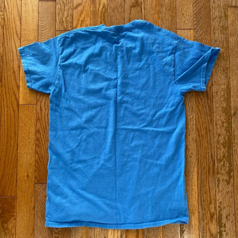 light blue gone fishing embroidered shirt - Image 6