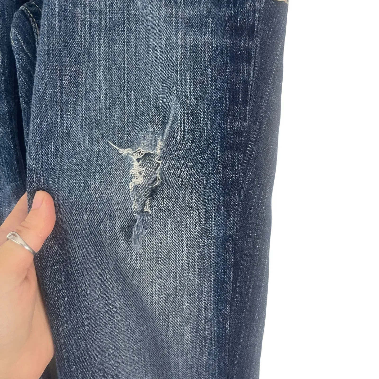 BKE Women's Size 28 Sabrina Western Medium Wash Capri Jeans - Image 4