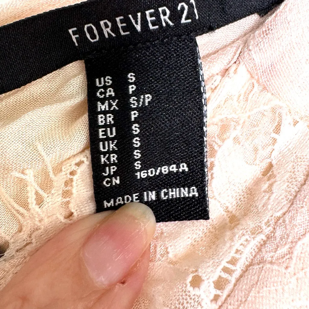 Forever 21 Blush Lace Maxi Small Dress - Image 10