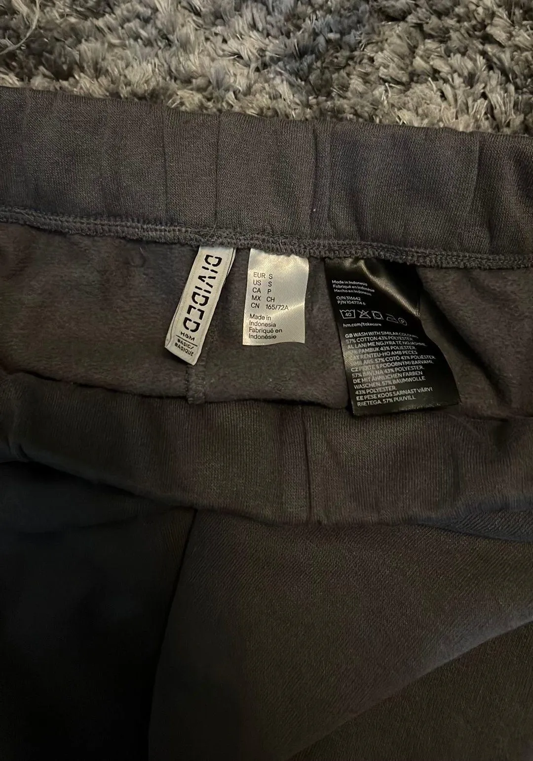 H&M divided sweatpants - Image 4