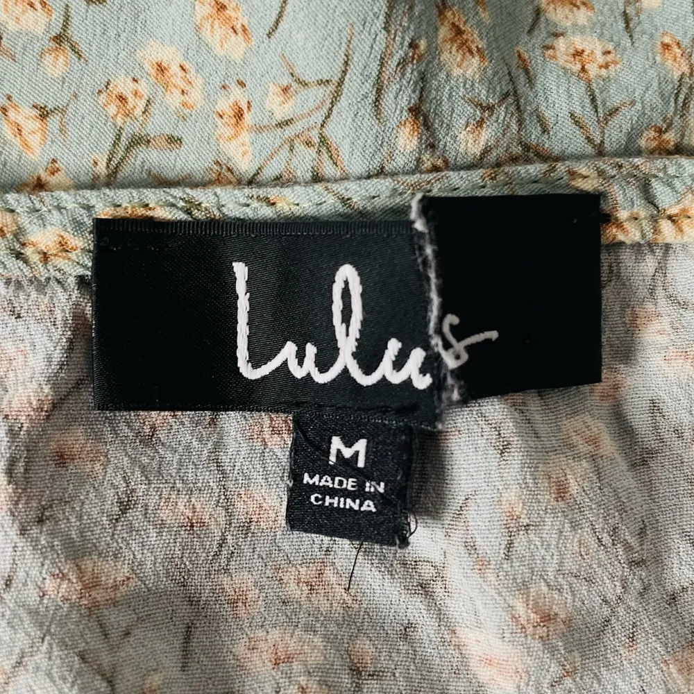 Lulus Front Tie Floral Crop Top Light Blue Size Medium - Image 6