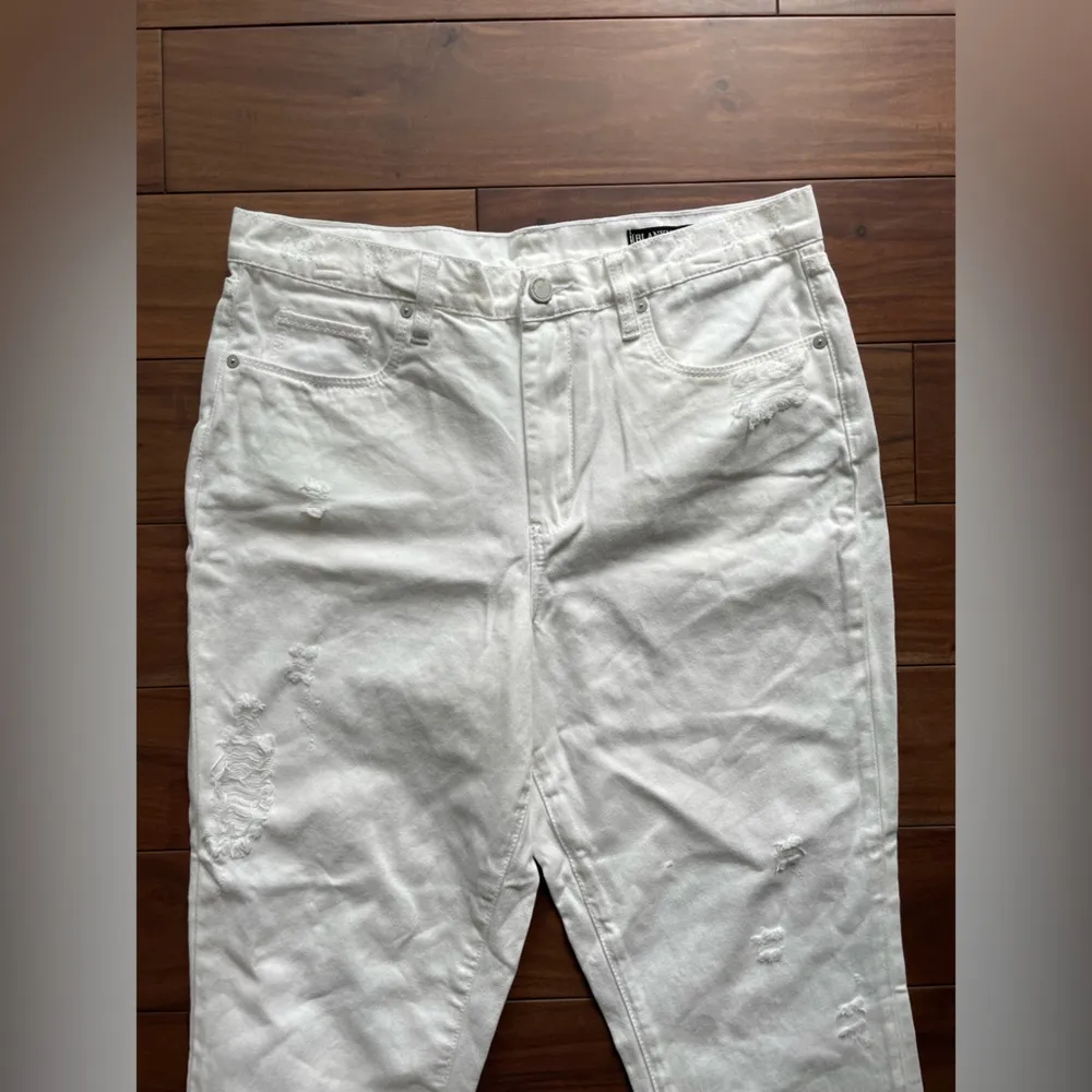 Blank NYC Distressed Frayed Hem Jeans  31 - Image 2