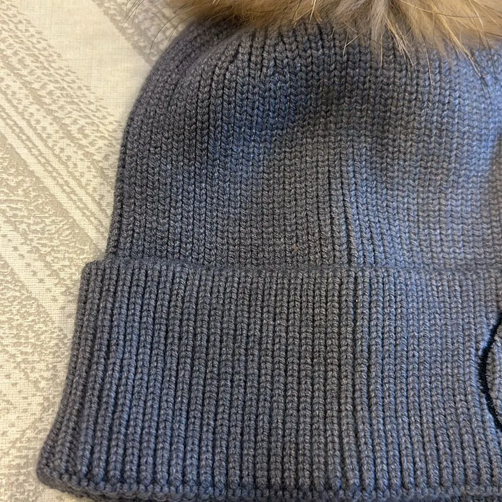 No Brand Women’s Grey Acrylic Winter Hat, Embroidered Smiley Face & Real Fur Pom Black - Image 3