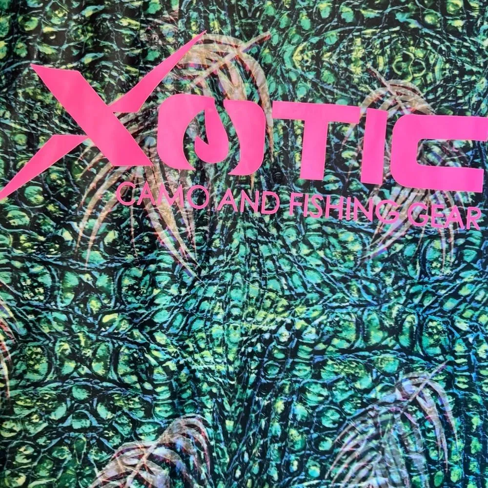 Xotic Camo and Fishing Gear Long Sleeve Colorful Snakeskin Pattern with Feathers Blue Size L - Image 7