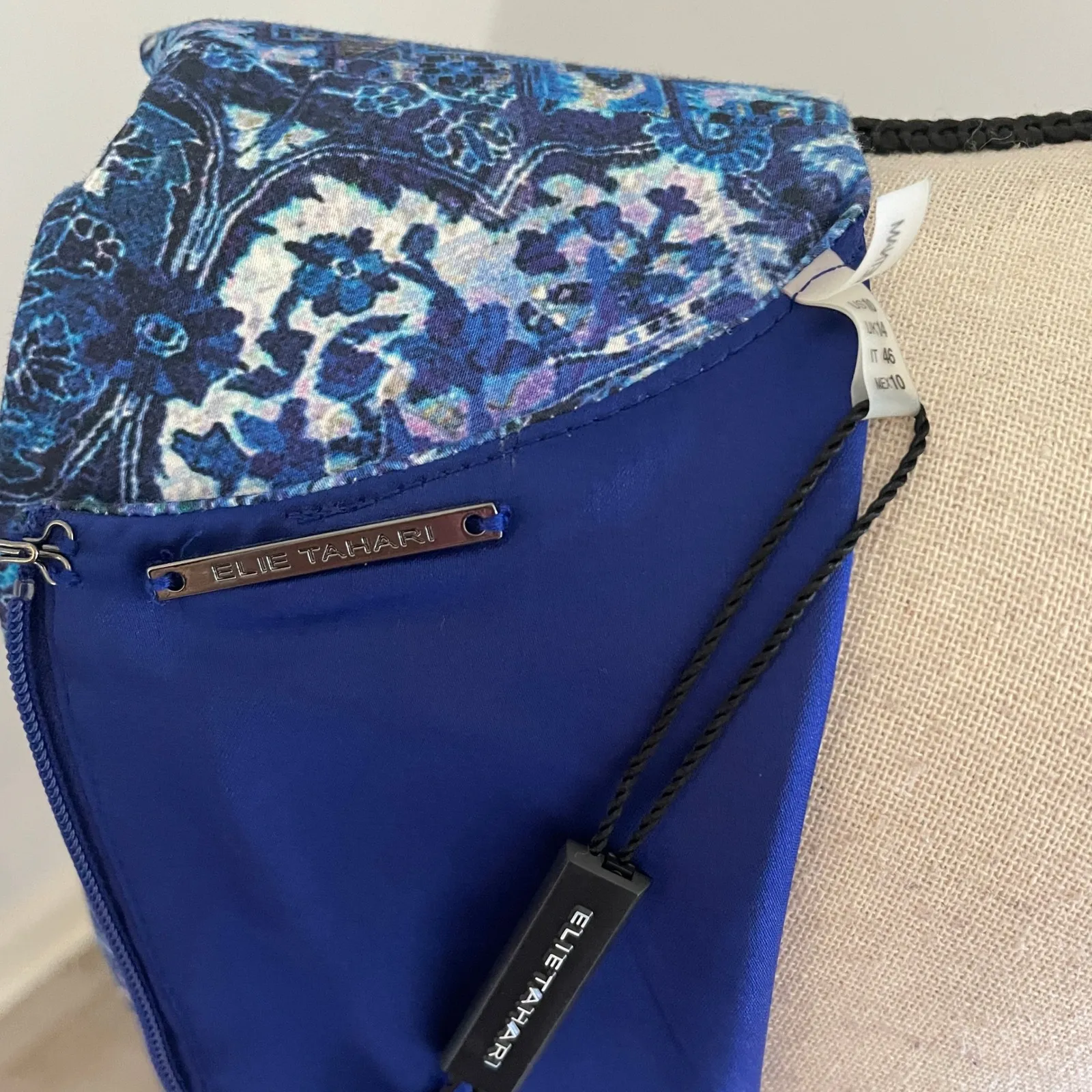 Elie Tahari Emory Dress Size 10 Blue White Bora Bora Multi Sheath Elegant Mature - Image 7
