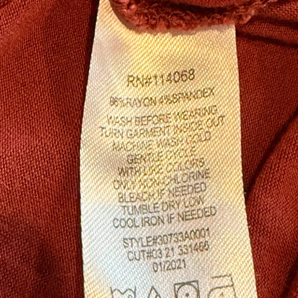 Sunshine Red Women's Graphic Tee Size L - Image 9