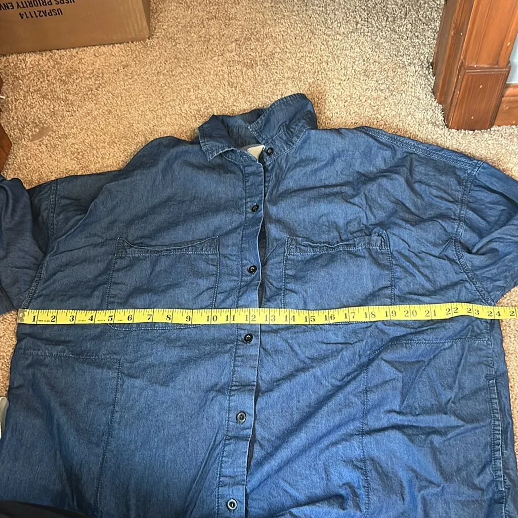 UNIF x UO Blue Denim Shirt Size Medium - Image 7