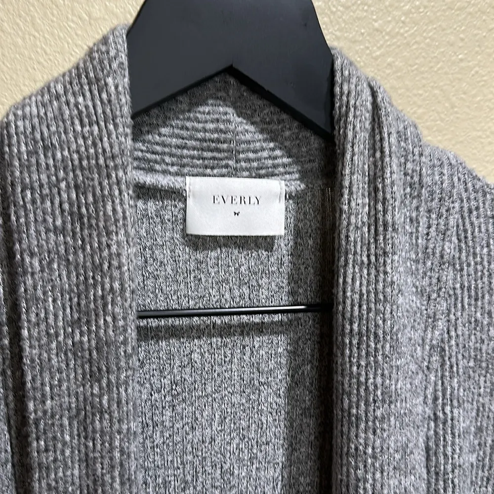 Everly  medium Gray Knit Cardigan - Image 2