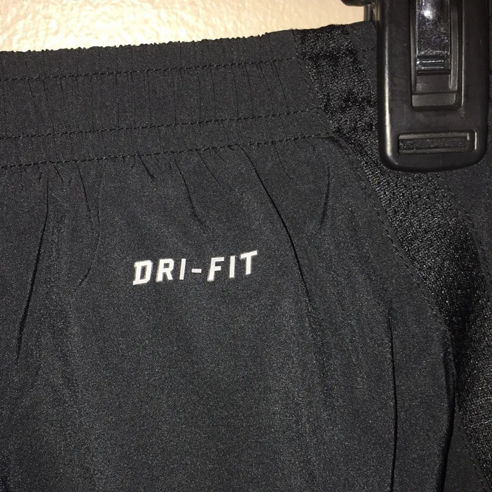 Nike dri-fit shorts running shorts size small active shorts gym sports wear​​ - Image 6