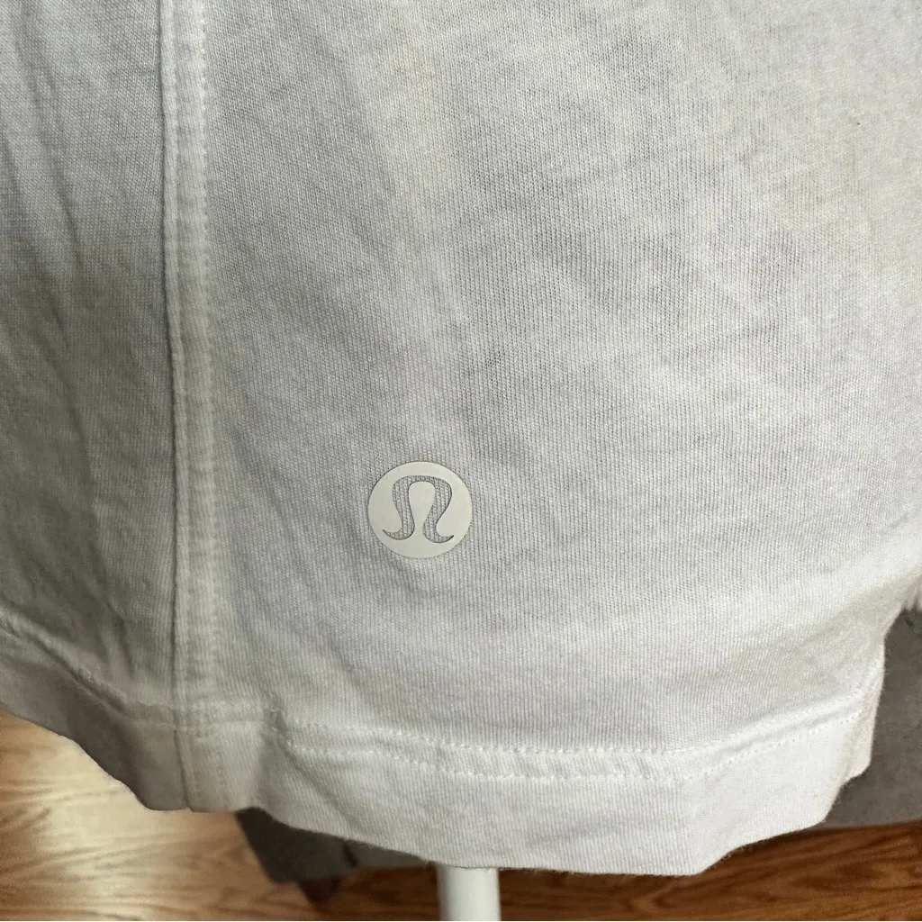 Lululemon Athletica White Tank Top - Medium - Image 7