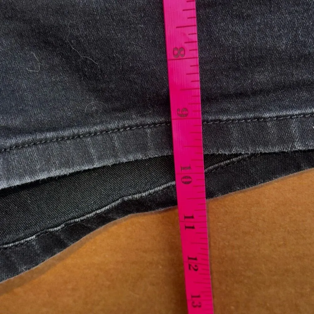 Y2K GUESS black denim short shorts, hot shorts, mini shorts - Image 5