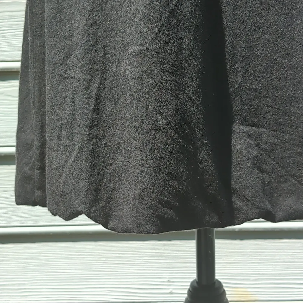 Forever 21 Strapless Black Dress with Sweetheart Neckline - Image 5