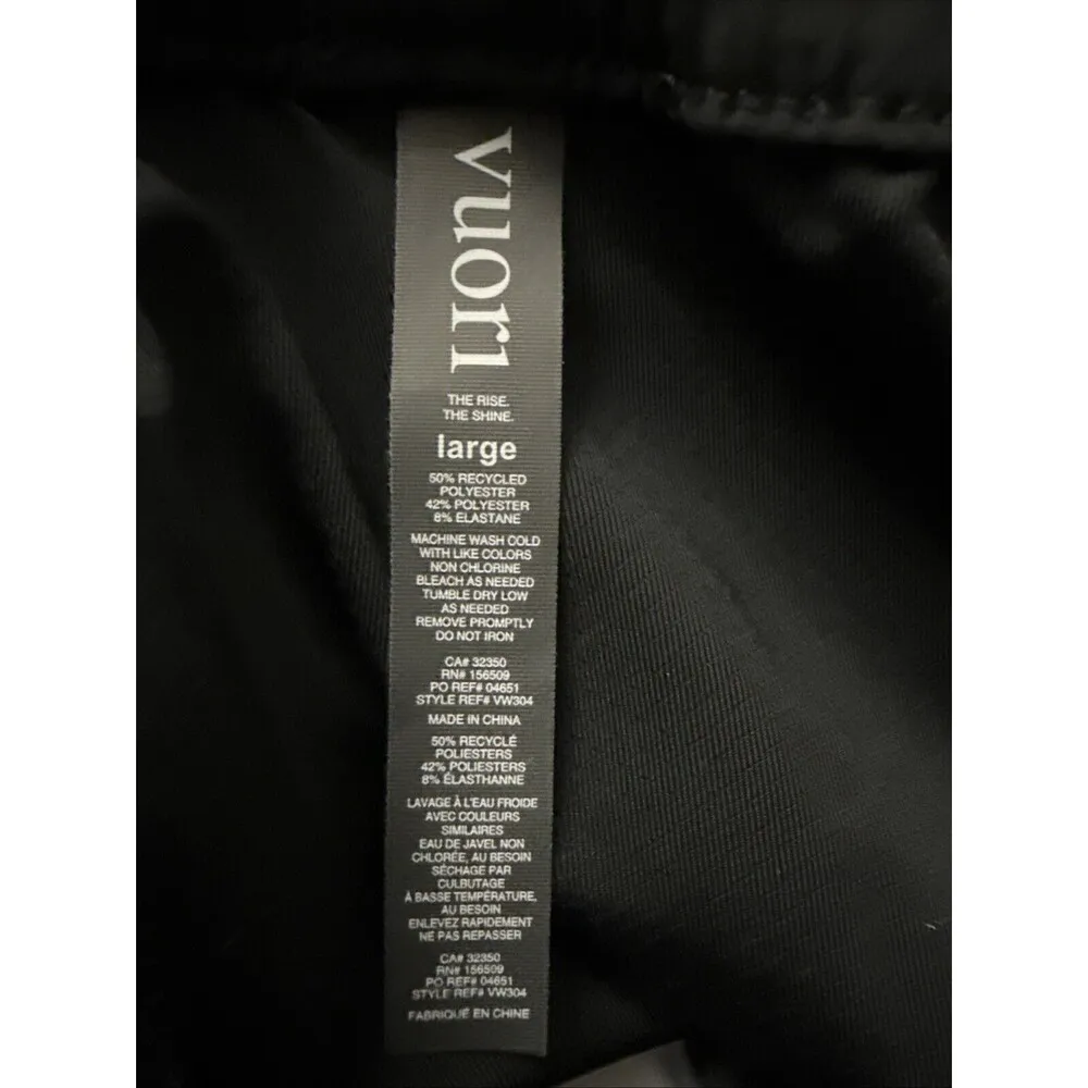 Vuori Women’s Clementine Shorts 2.5” Inseam Black Watercolor Camo Large New $58 - Image 4