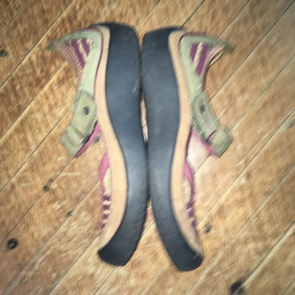 Privo leather purple and tan 5.5 Mary Jane comfortable shoes Purple - Image 4