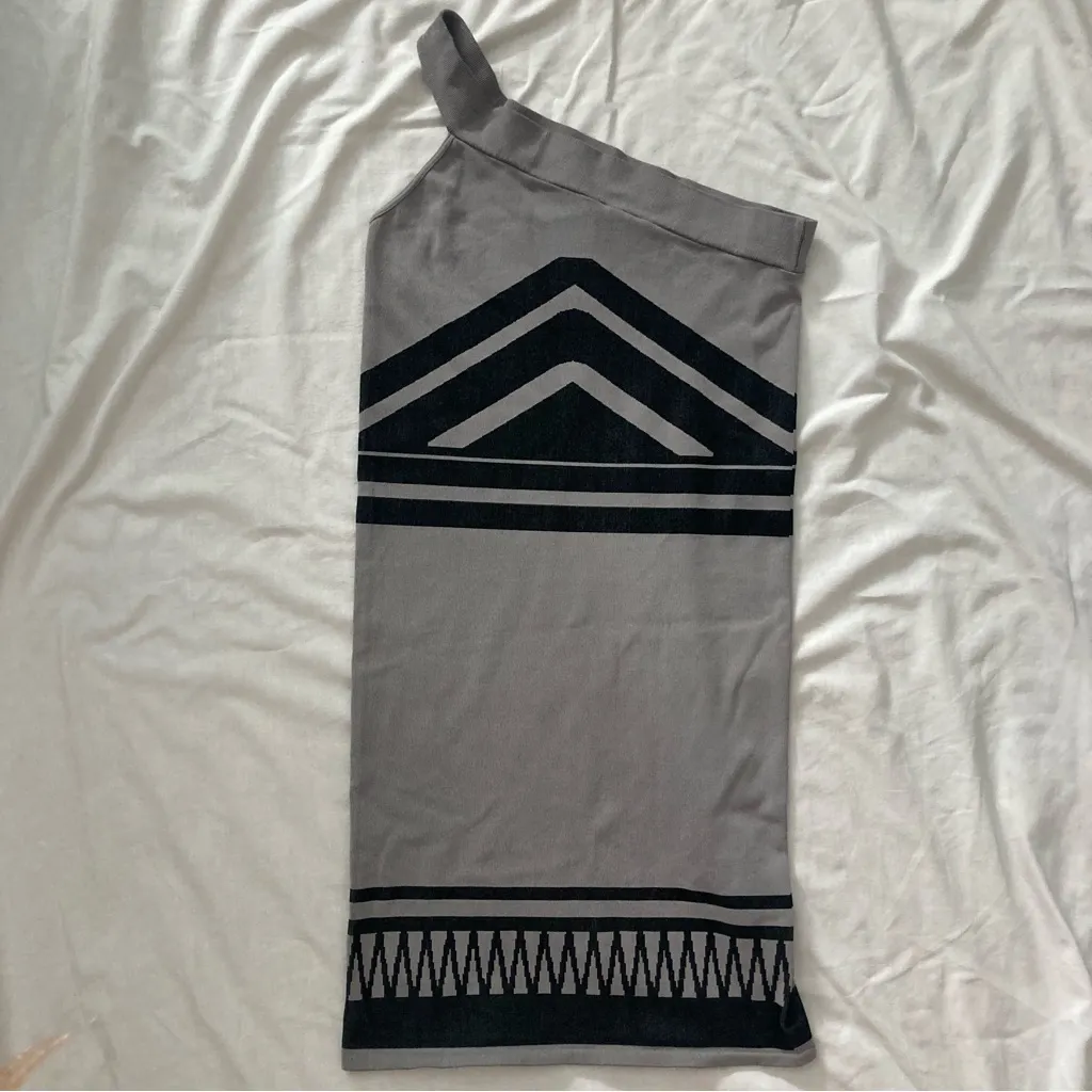 Vintage Y2K Bebe One Shoulder Stretchy Bodycon Dress Size M/L Gray Black - Image 5