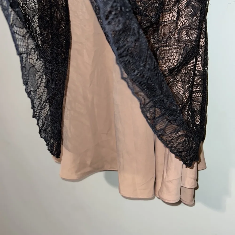 Lauren Conrad sz 12 v-neck midi dress tan black lace handkerchief hem night out - Image 3