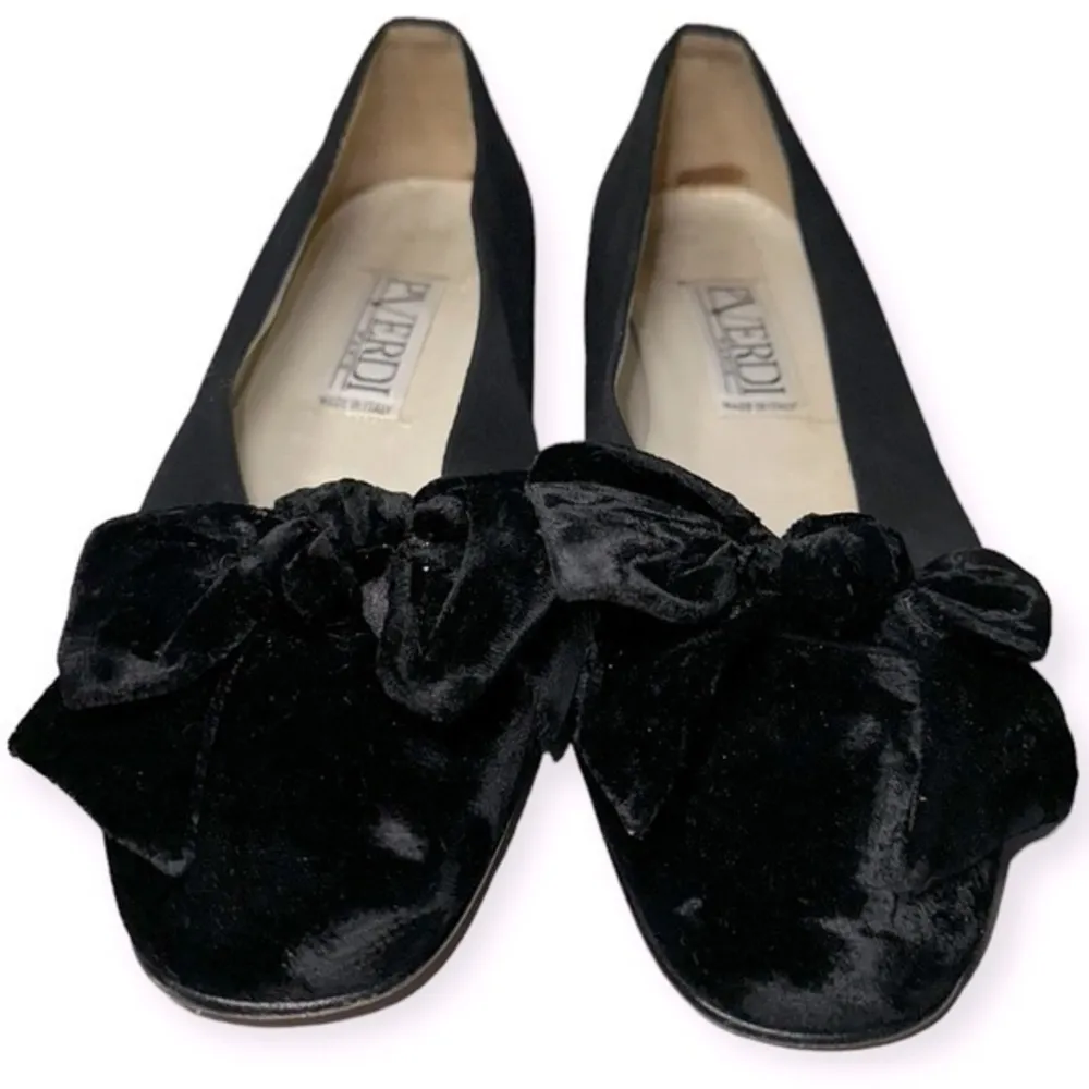 P. Verdi Paris Womens Size 37 6.5 Black Velvet Bow Cap Toe Slip On Loafers Flats - Image 2