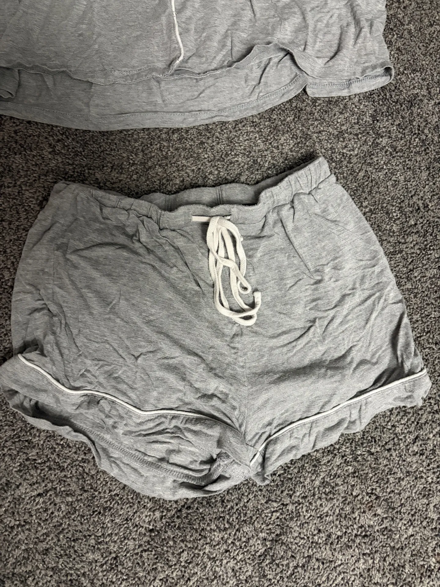 la hearts pacsun grey pajama set - Image 6