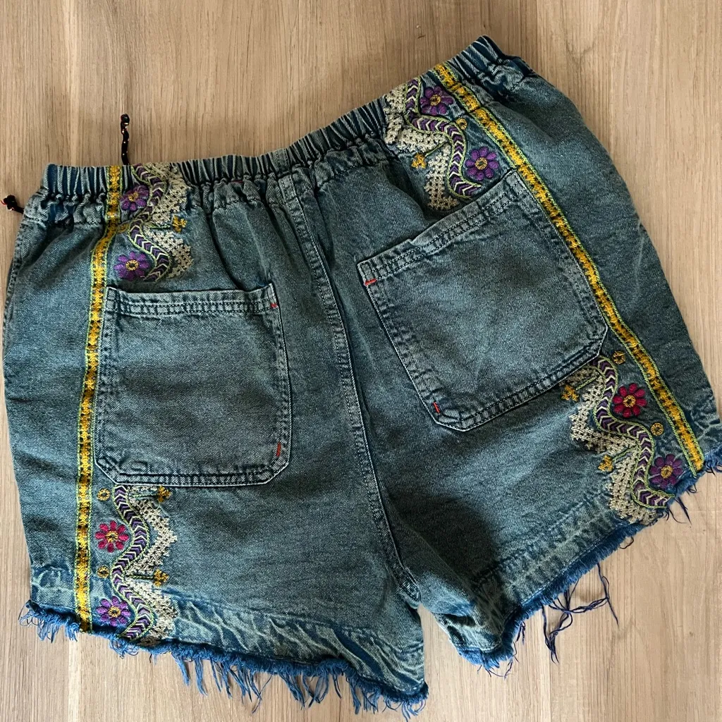 Free People FP Embroidered Jean Raw Hem Denim Jean Shorts Blue - Image 3