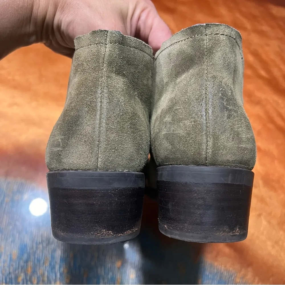 Comfortiva Corliss Olive Green Suede Leather Booties Brown leather detail Size 9 - Image 7