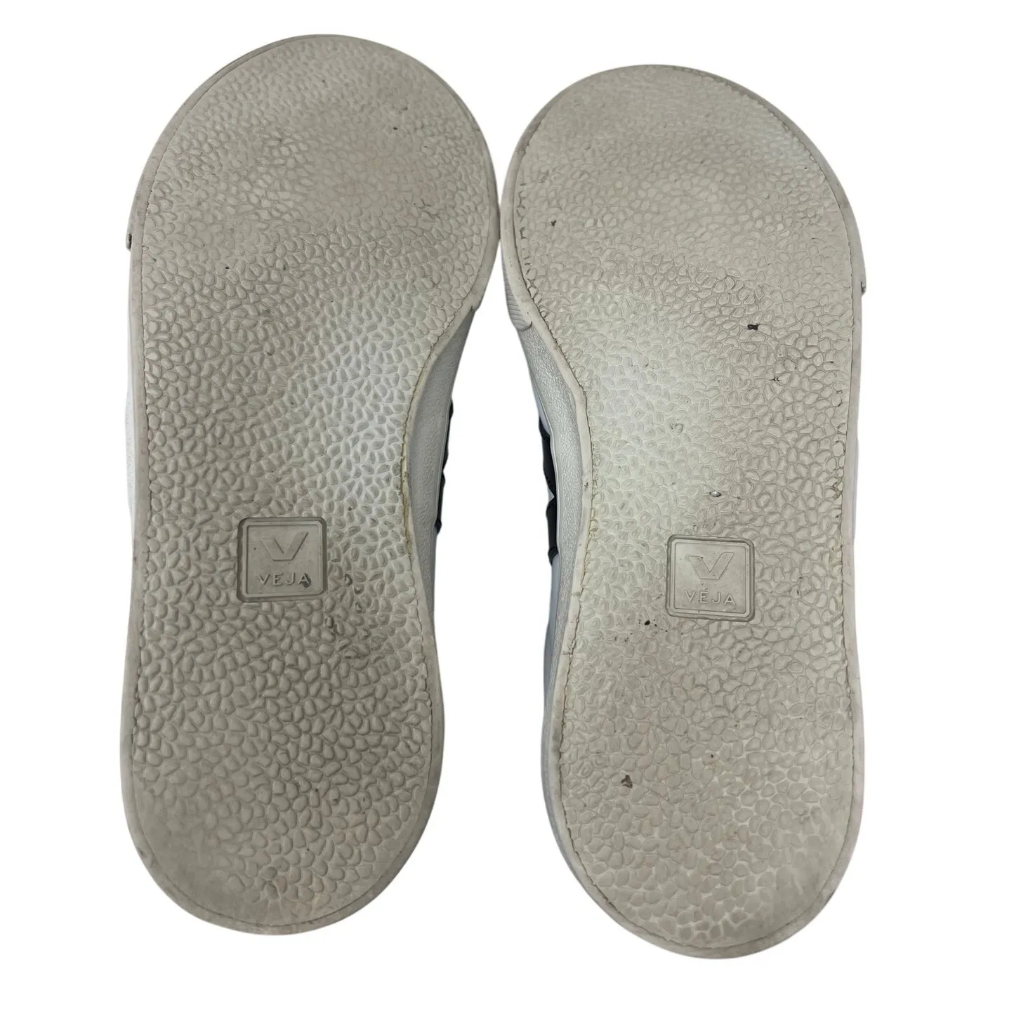 Women’s Veja Esplar Sneakers in Size 8 - Image 6