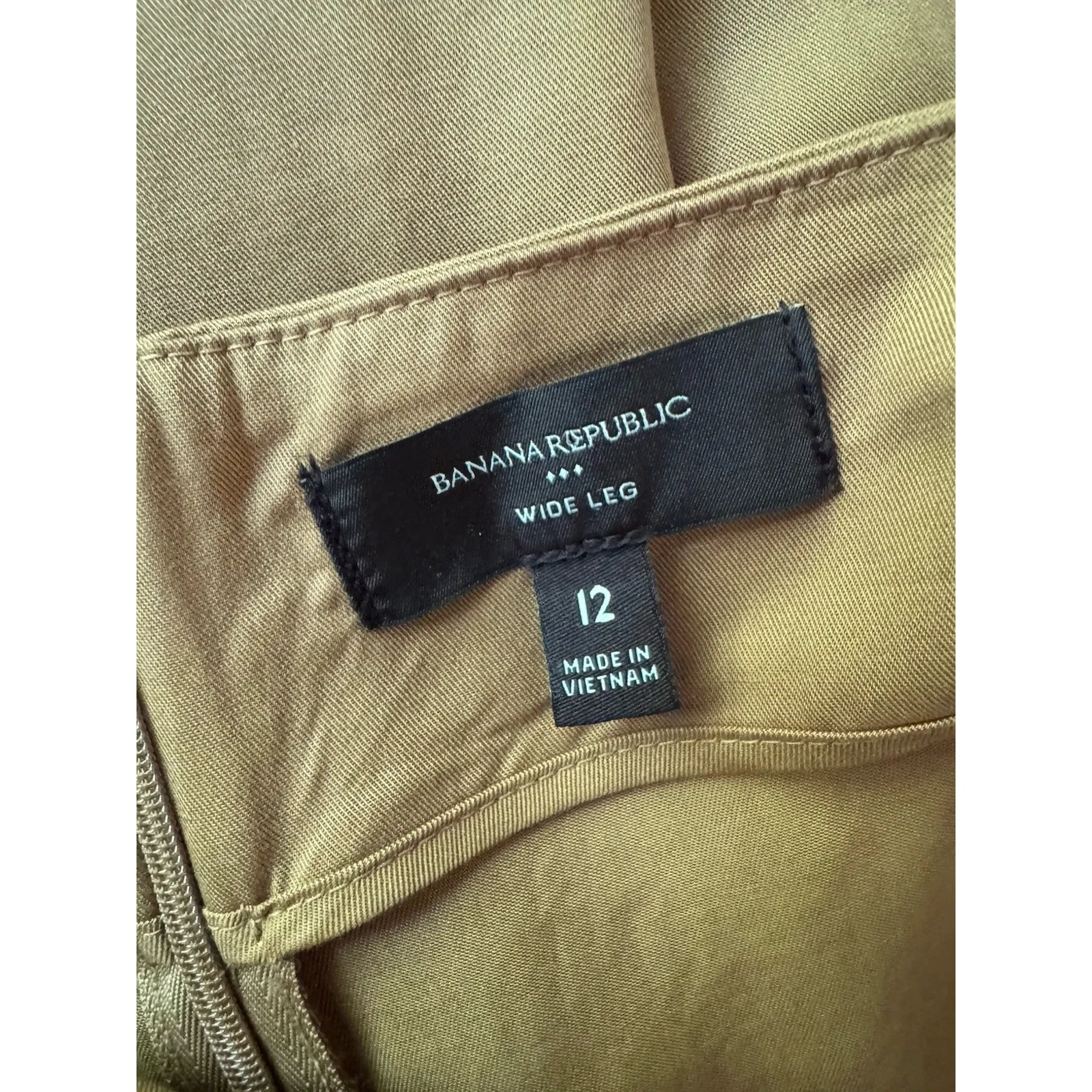 Banana Republic Wide Leg Khaki Pants Women’s Size 12 - Image 8