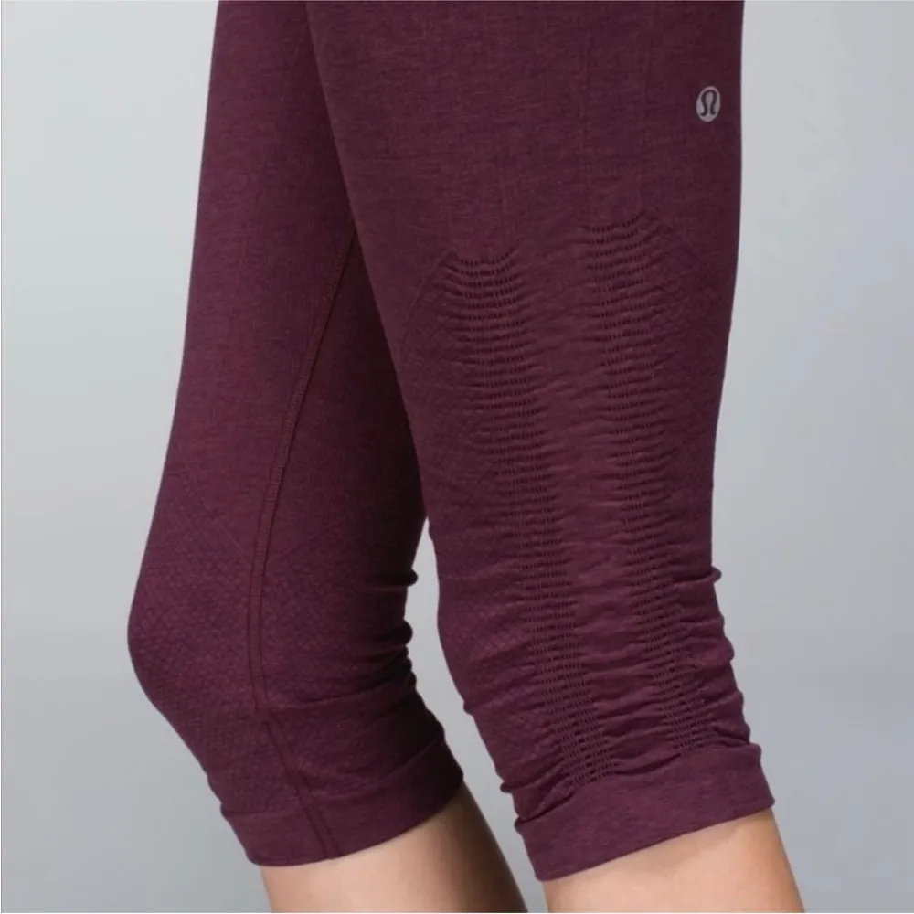 LULULEMON FLOW CROP HEATHERED BORDEAUX DRAMA BURGUNDY MAROON WINE TIGHTS LEGGING - Image 6