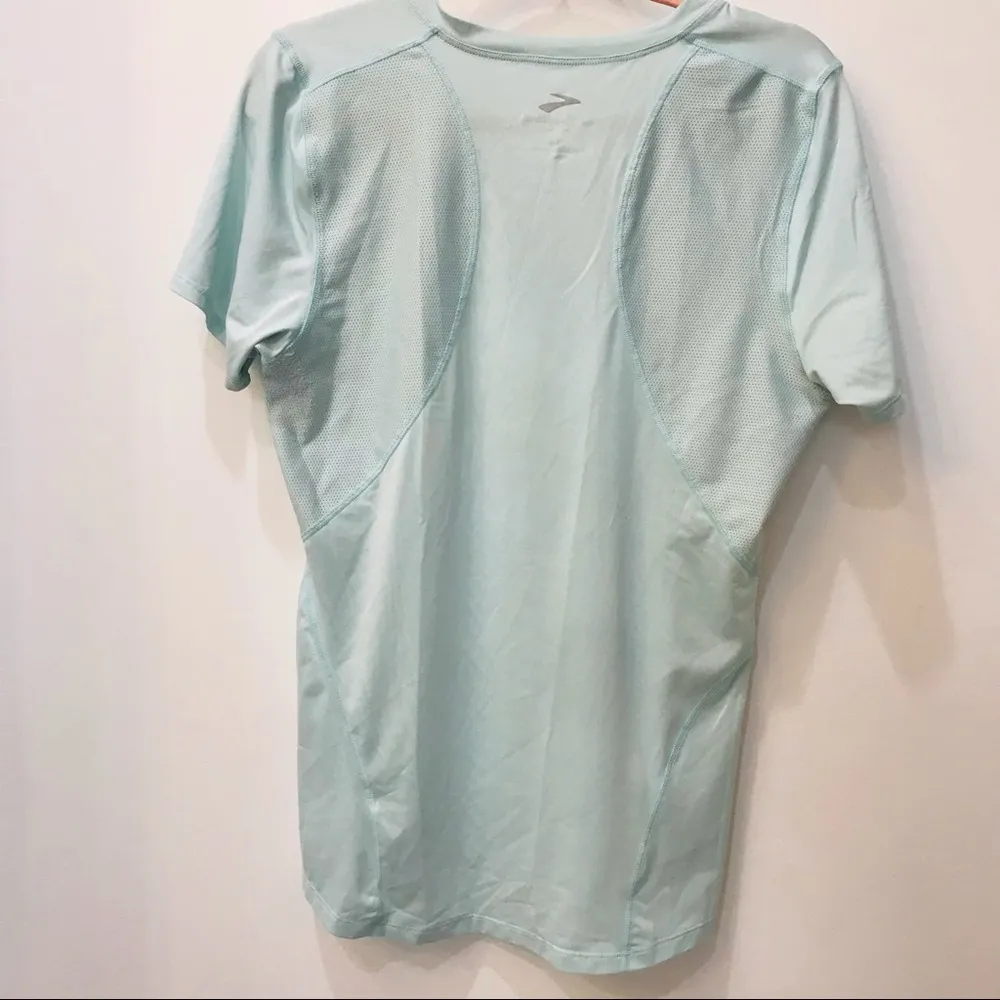 Brooks Greenlight Reversible Printed Capri & dry fit shirt sz Large bund… - Image 12