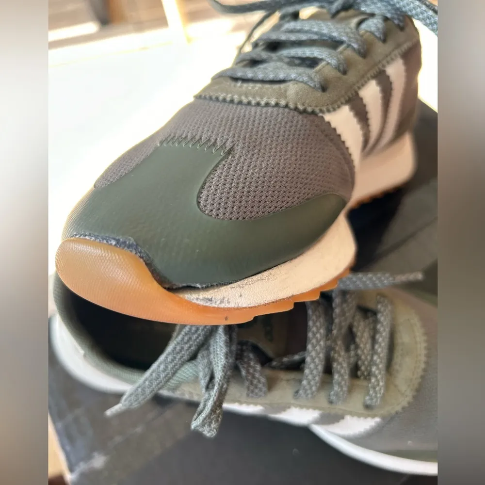 Adidas  sneakers -Pre loved - Image 11