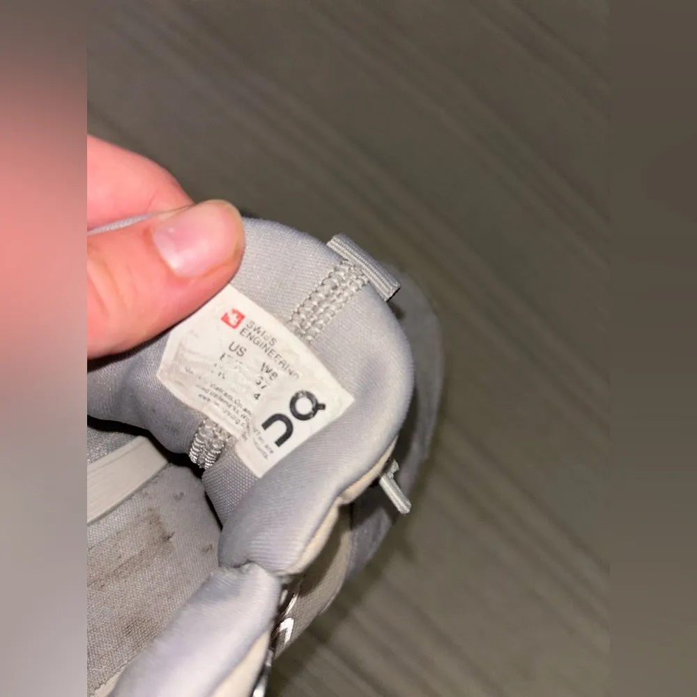 On Running On Cloud Women’s Size W6, Cloud High Sneaker, Glacier Gray, pre - Image 5